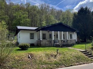 1851 Sugar Creek Dr, Charleston, WV 25387