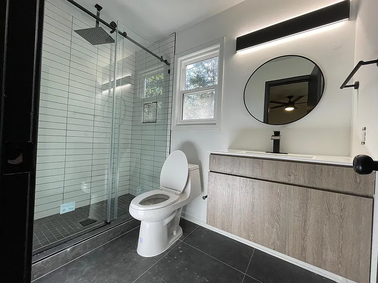 1438 S Diane Ct SE #B — Photo 8