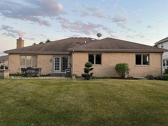 3rd image of 1308 Tower Hill Dr