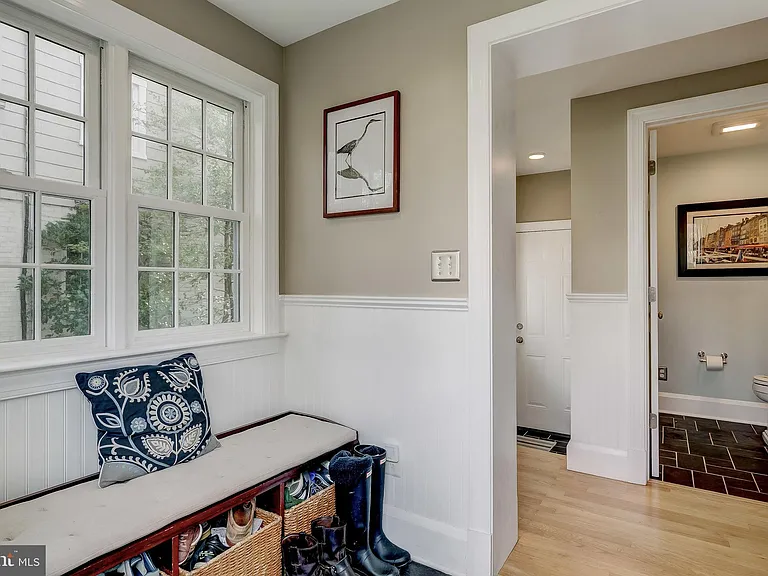 706 Regester Ave — Photo 16