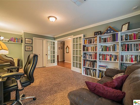 4th image of 3102 El Camino Dr