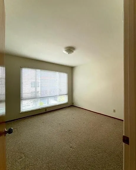380 26th Ave #4 — Photo 6
