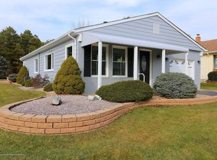 359 Costa Mesa Dr, Toms River, NJ 08757