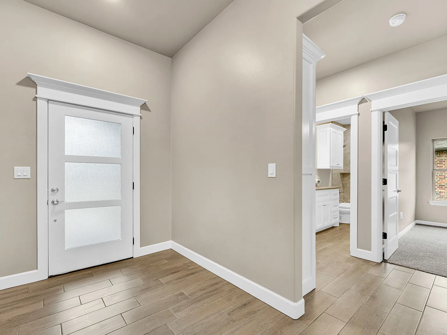 4 bed, 2000 sqft, $2,950 — Photo 4