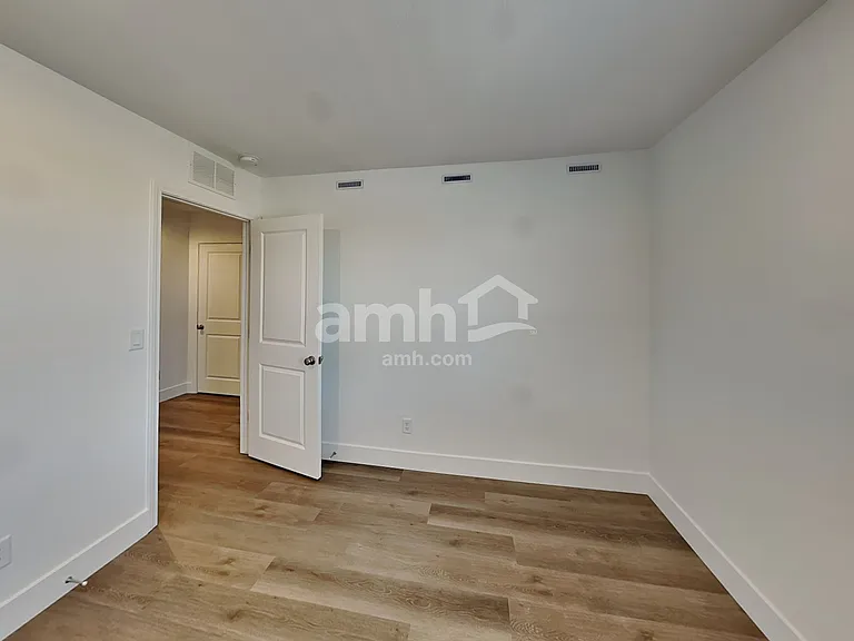 11140 Magallanes St — Photo 17