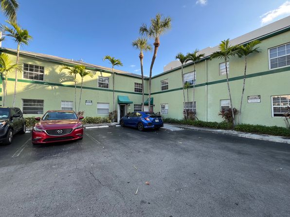 323 Almeria Rd APT 101