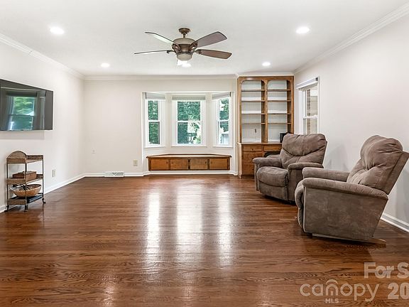 5th image of 9476 Man O War Rd #9 & 14