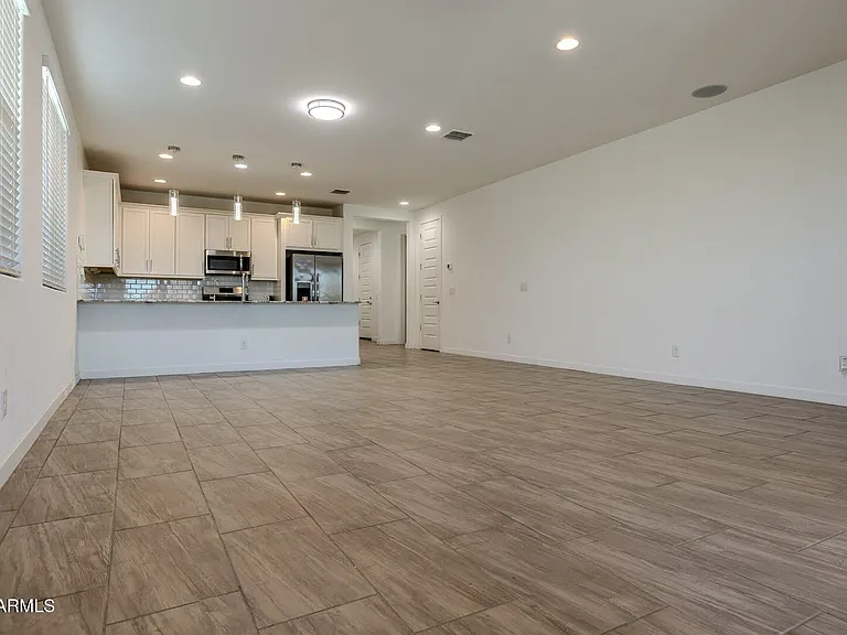 1548 W Corral Rd — Photo 7