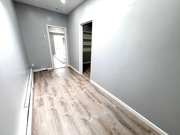 4th image of 460 S Broadway #2