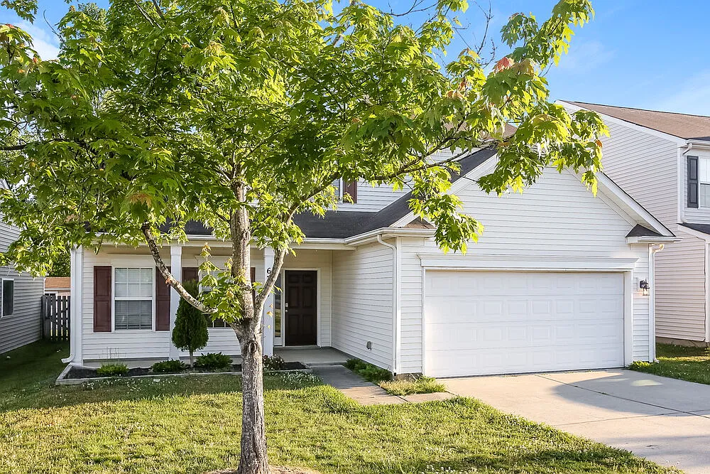 3 bed, 2.5 bath, 2025 sqft, $3,250 — Photo 1