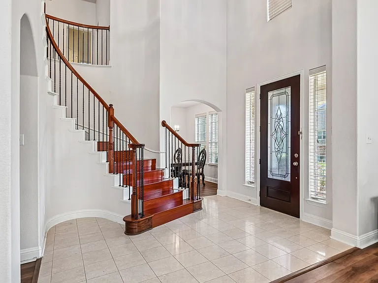 6006 Shadywood Ln — Photo 5