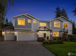 8718 200th St SW, Edmonds, WA 98026