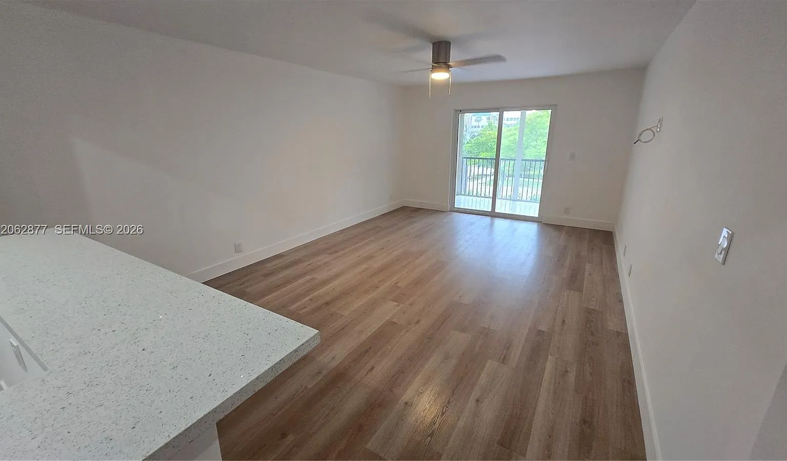 Barcelona Condo North Bld — Photo 4