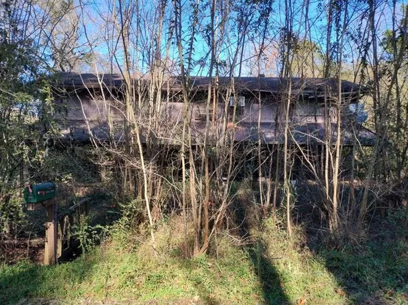 140 Byron Ii Dr, Milam, TX 75959