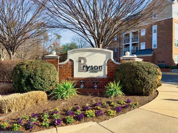 12957 Centre Park Cir APT 105, Herndon, VA 20171