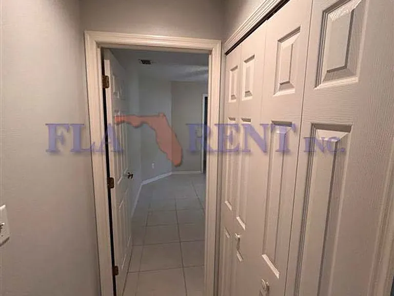 706 Andover Cir — Photo 10