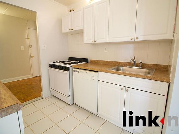 3rd image of 30 Park Ave APT 2K