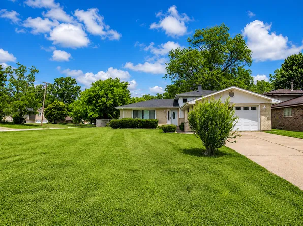 5042 157th St, Oak Forest, IL 60452