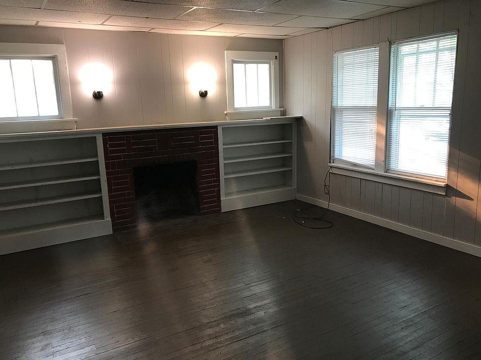2nd image of 1001 Bluemont Ave APT 2