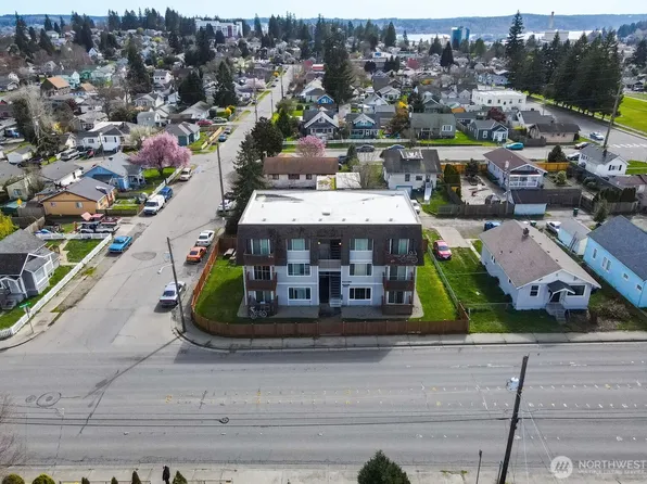 2001 11th Street, Bremerton, WA 98337