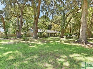 33 Harvey Dr, Richmond Hill, GA 31324
