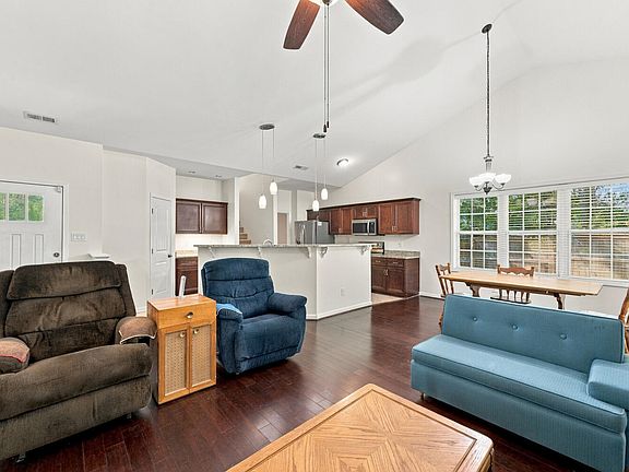 4th image of 7221 Beau View Dr