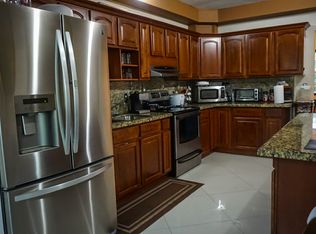 251 E 16th St, Hialeah, FL 33010