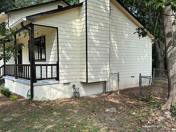 2nd image of 4680 Woodbridge Drive