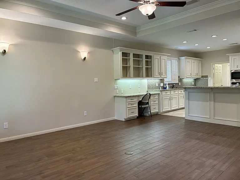 14439 Reissen Ln — Photo 12
