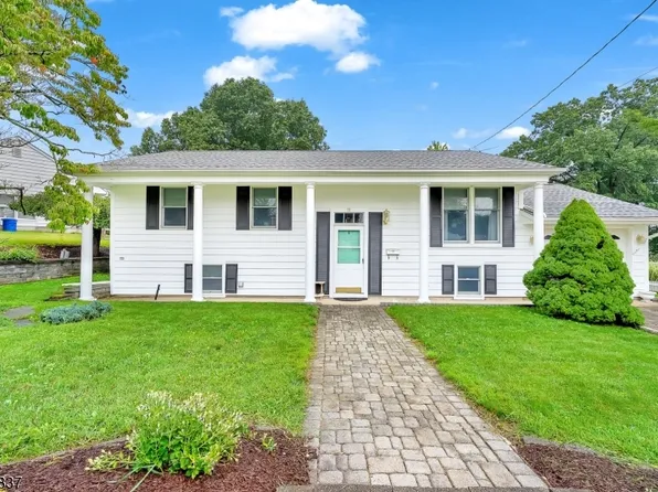 11 Fairview Ave, Newton Town, NJ 07860