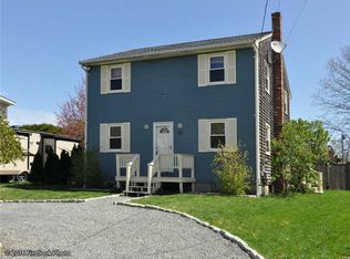 43 Greenfield Ave, Portsmouth, RI 02871