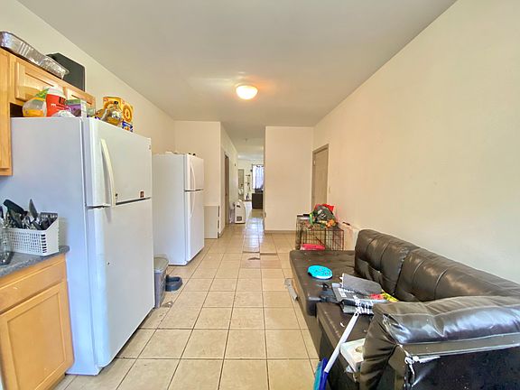 5th image of 2156 N Carlisle St