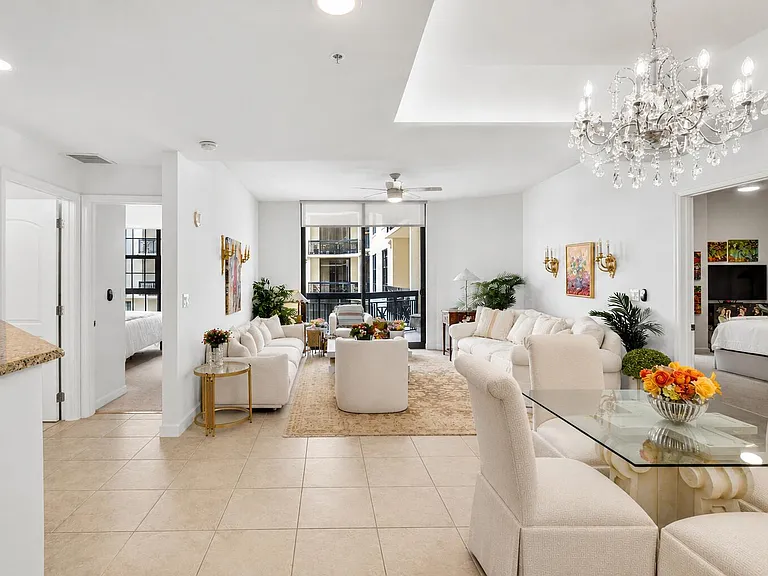 801 S Olive Ave #1119 — Photo 6