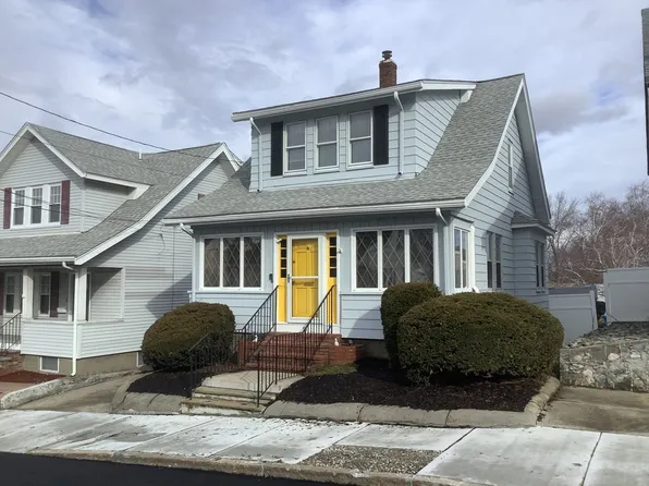 51 Westover St, Everett, MA 02149