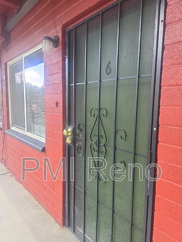 1 bed, 1.0 bath, 530 sqft, $1,152 — Photo 2