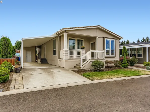 18265 S Theresa Ln, Oregon City, OR 97045