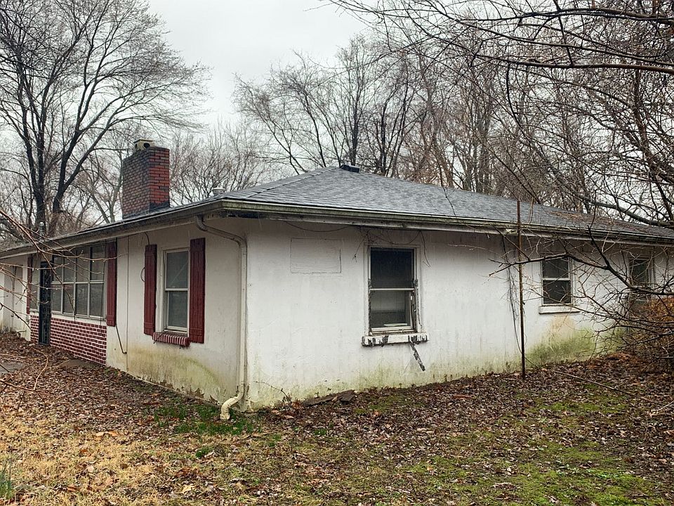 2nd image of 9036 Crest Dr