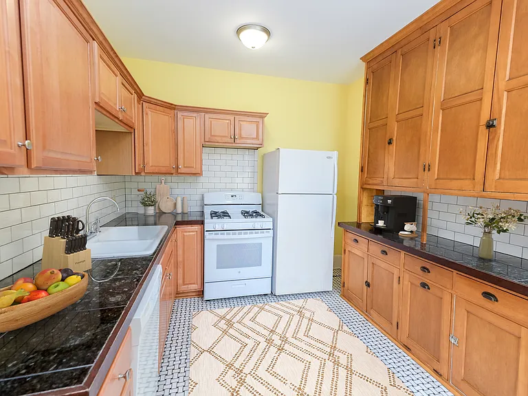 Legacy Rose Flats — Photo 13
