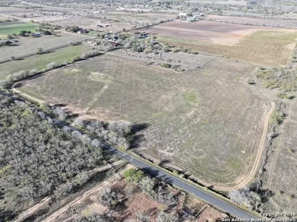 7349 schultz, Elmendorf, TX 78112