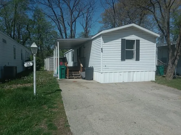 3500 N Dirksen Pkwy #66, Springfield, IL 62702