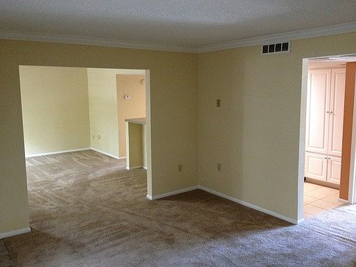 2nd image of 109 Ambersweet Way