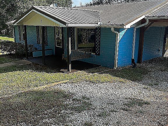 3rd image of 3 Smith Cir