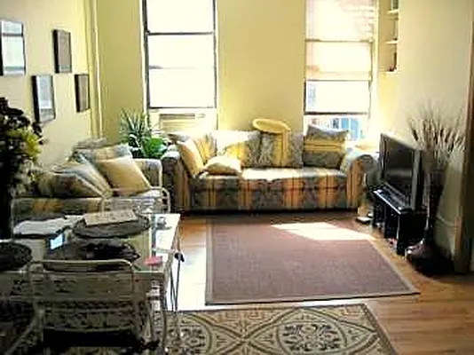 Rented by Chartwell Forest Hills Realty | media 25