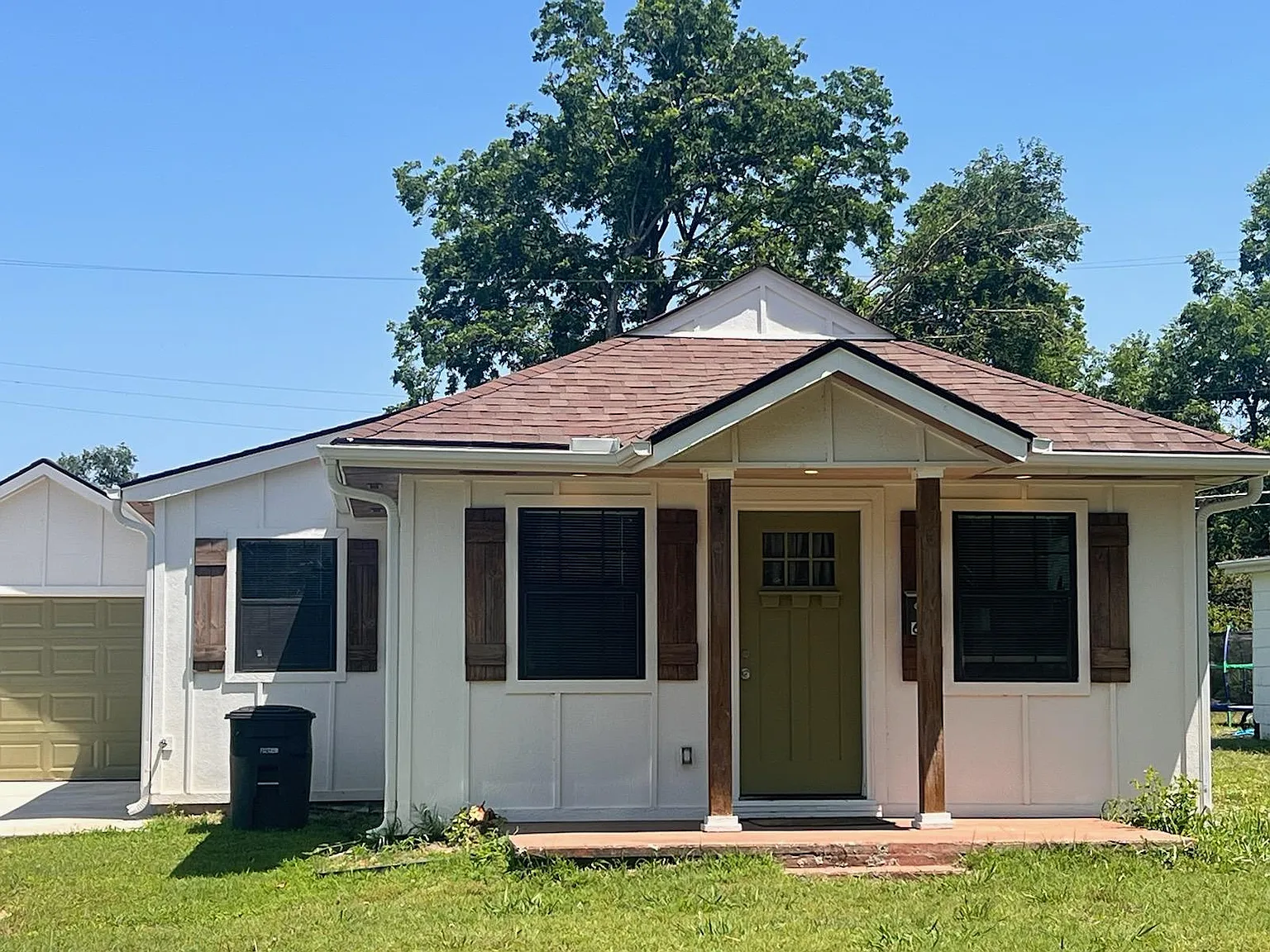 3 bed, 1157 sqft, $1,500 — Photo 1