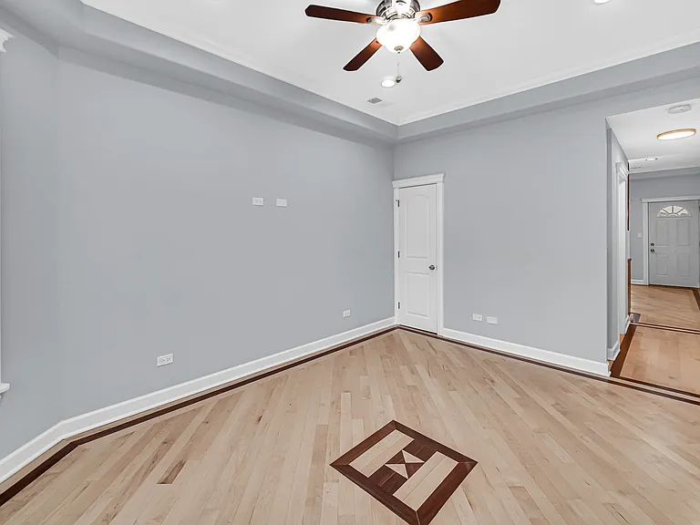 2951 N Allen Ave #1 — Photo 2