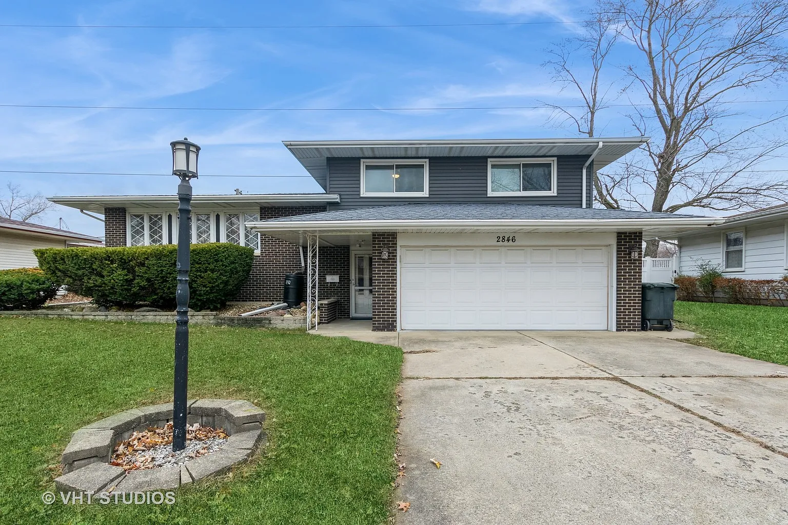 2846 190th Pl photo 1