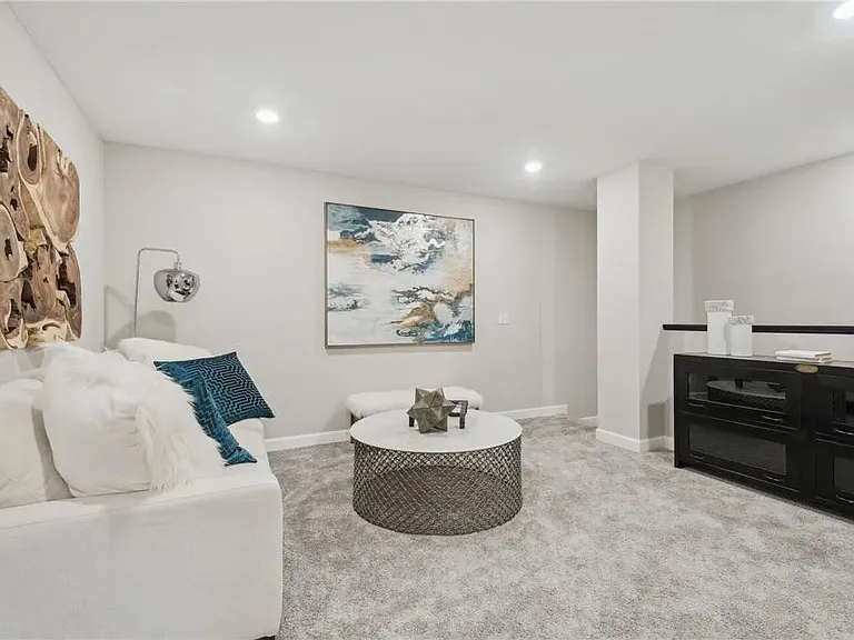 5307 Long Pointe Pass — Photo 11