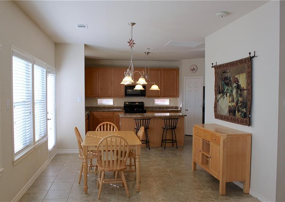 1st image of 6005 Greenmeadow Dr