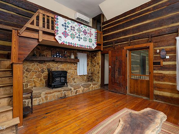 39th image of this home