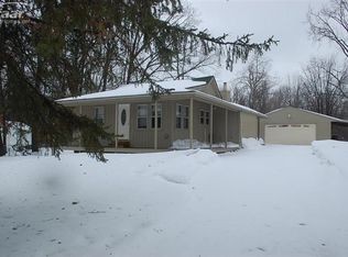 16122 Knobhill Dr, Linden, MI 48451